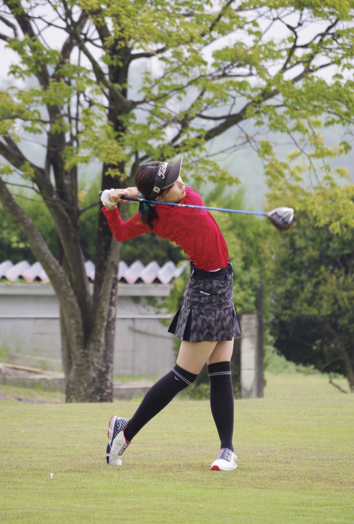 山根朱理